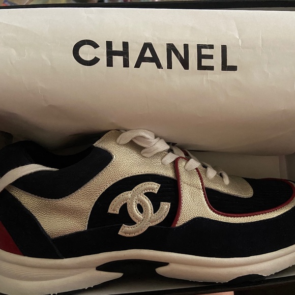 Womens authentic Chanel sneakers. New sz 10 - Picture 1 of 5